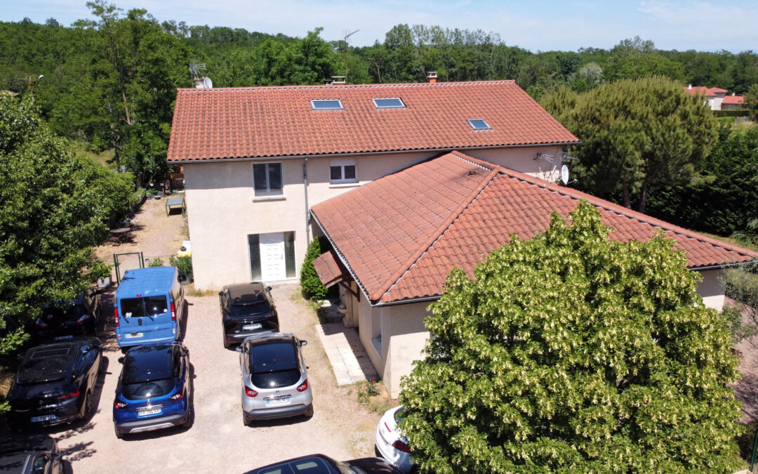 Ensemble immobilier 500 m² 3 habitations